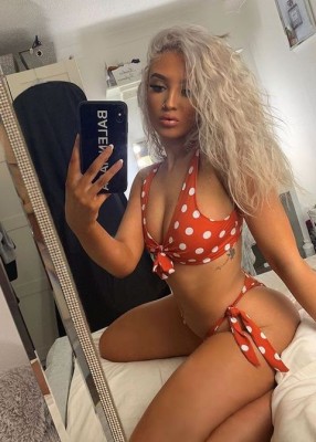 Проститутка Камила